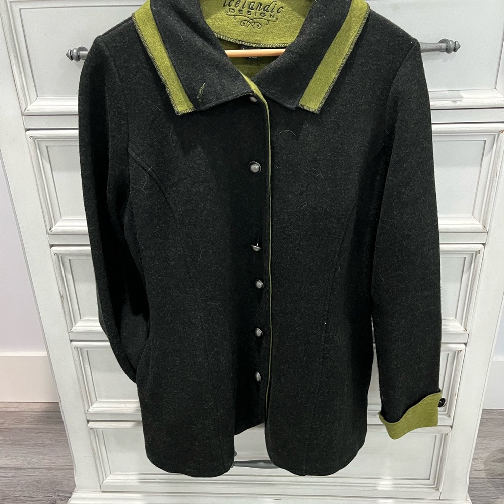 Icelandic Design Black and Green Wool Jacket Sz L